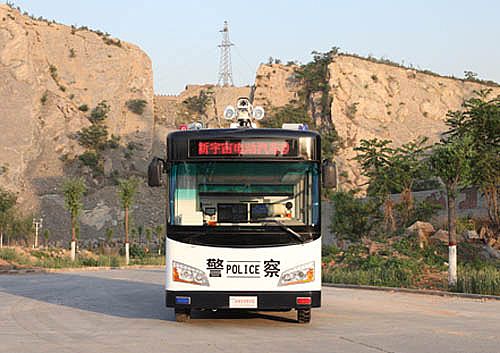移動(dòng)警務(wù)室YDEV5600JW外觀(guān)（正前位展示）