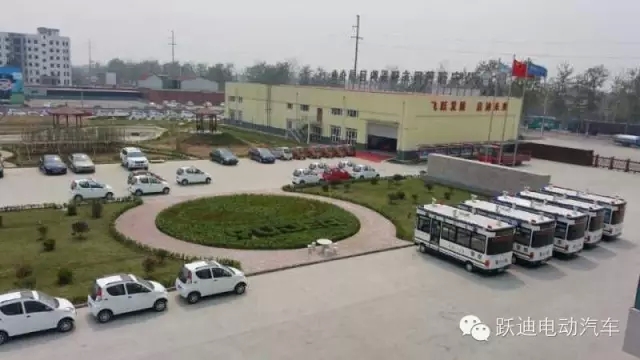 春暖花開、綠色躍迪---躍迪集團(tuán)綠化工作進(jìn)行中！