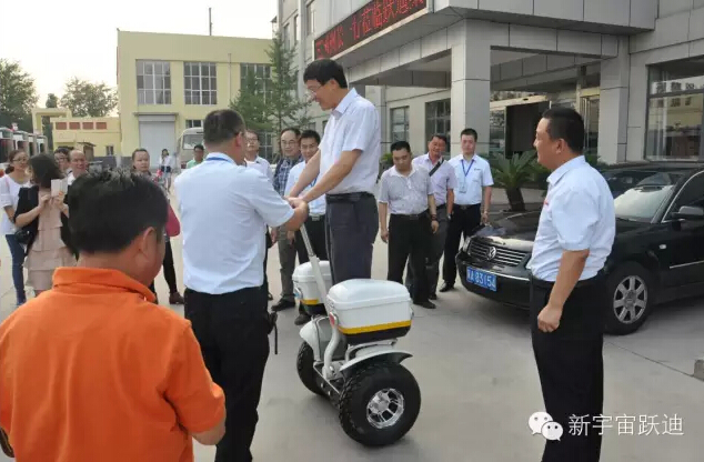電動(dòng)汽車,電動(dòng)轎車