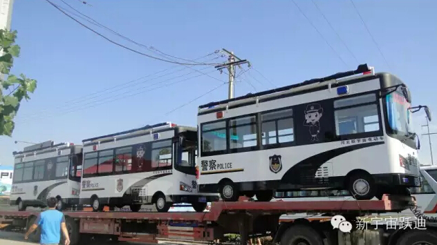 保定躍迪移動(dòng)警務(wù)室批量發(fā)車(chē)，全方位零距離服務(wù)群眾