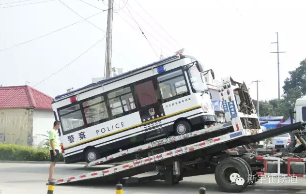 保定躍迪移動(dòng)警務(wù)室批量發(fā)車(chē)，全方位零距離服務(wù)群眾