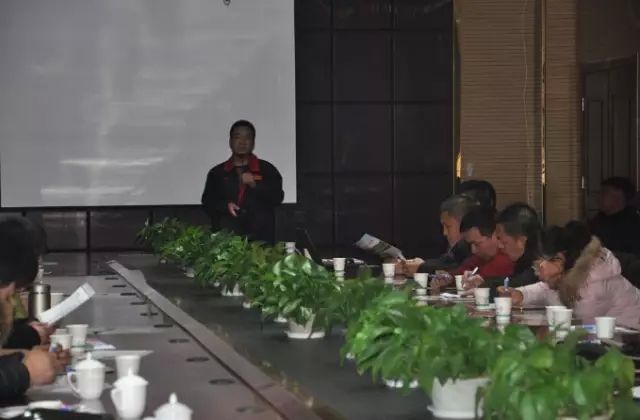 躍迪集團回饋家鄉(xiāng)父老—暨“金”冬臘月招商、訂貨、動銷大會河北站勝利召開