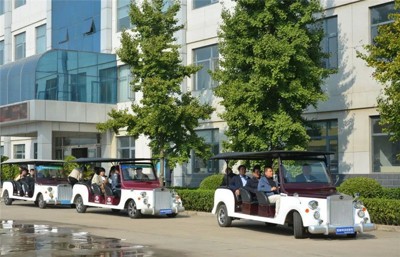 石家莊市人大常委會(huì)一行人到躍迪汽車(chē)參觀(guān)調(diào)研
