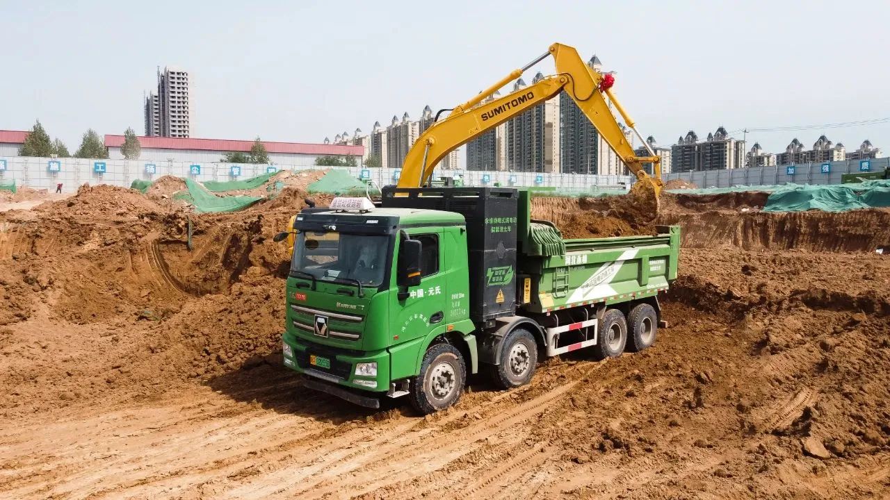 零污染、零排放--躍迪集團(tuán)新能源自卸渣土車