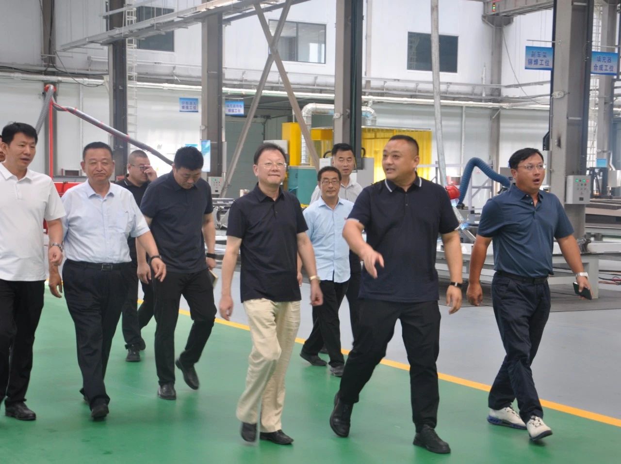 贛鋒鋰業(yè)集團(tuán)董事長李良彬蒞臨躍迪集團(tuán)參觀指導(dǎo)
